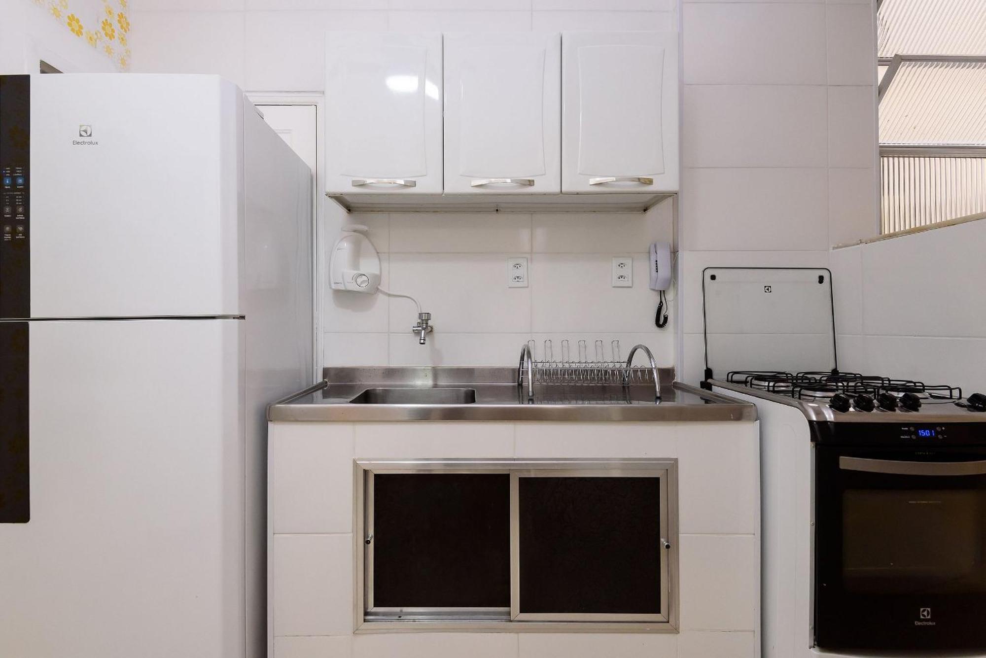 Apartamento Omar Do Rio: 2qtos, Smart Tv, Internet 250mbps, Máquina Lava&seca, A 300m Do Metrô Cantagalo E 7min Da De Copacabana Río de Janeiro